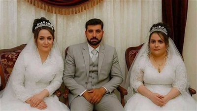رجل تزوج امراتين